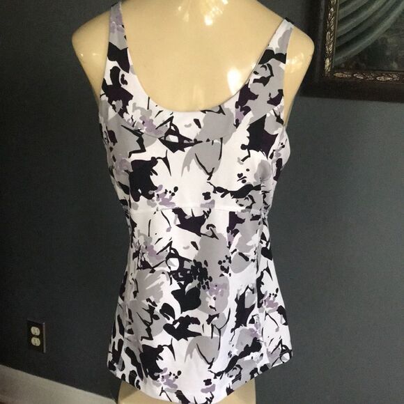 Tek Gear Yoga black/white/gray workout tank, Med - Picture 1 of 5